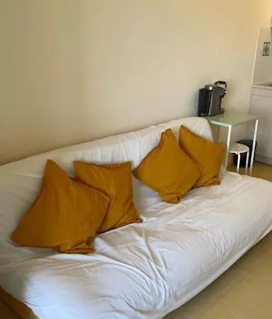 Joli A 14-eme Apartment